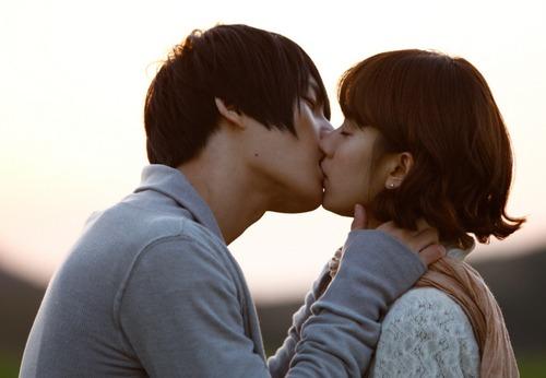 她是一个勤劳朴实的人_写人作文