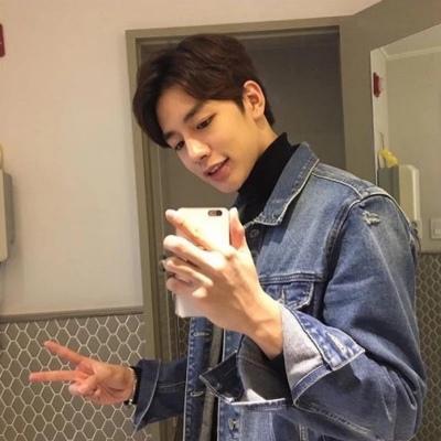 手拉手作文(通用23篇) 手拉手作文300字