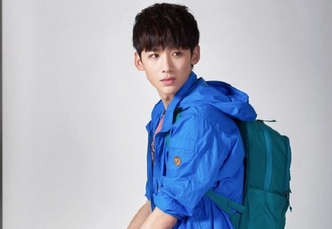 底层的光芒作文800字左右初三