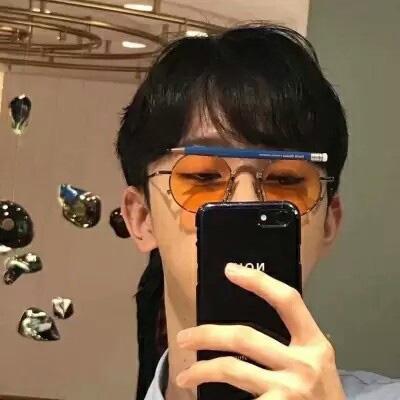 我的自画像_自己的作文400字