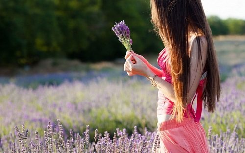 愚人节独家奉献女生个性签名、跟你开玩笑