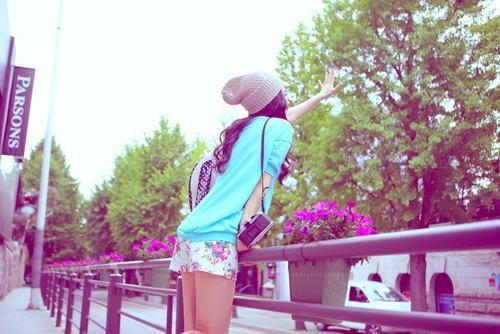 自强女性一句话签名励志奋斗的--不说是个结