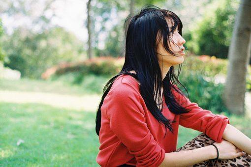 哲学家罗素毕生研究：为什么人会不幸福？