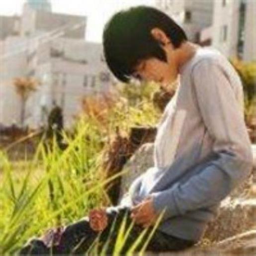 姐妹伤感签名_晚上抬头