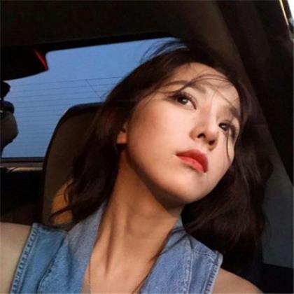 疼到骨子里的超伤感微信签名_最痛的距离